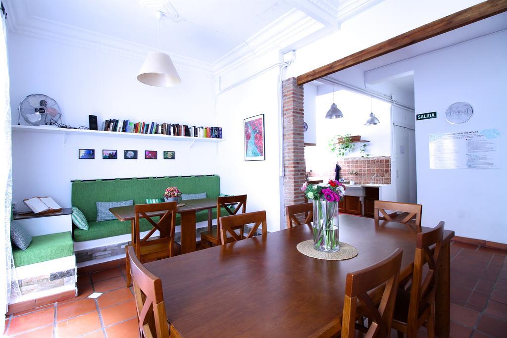 Kasa Katia Guest House Валенсия Экстерьер фото